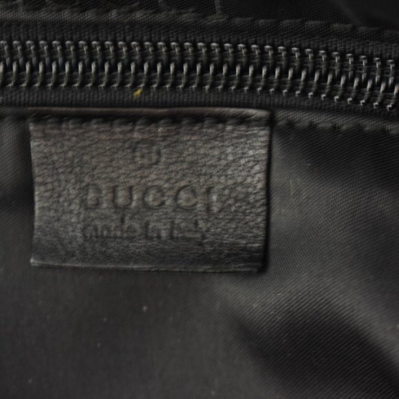 GUCCI: Black, Leather & Logo Duffel/Weekender (vo) - Picture 11 of 12